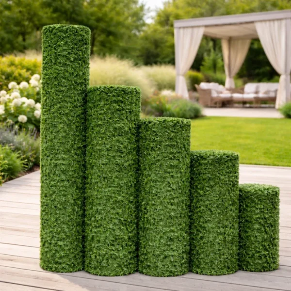 Декоративний зелений паркан із штучної трави на сітці рабиця ПВХ висотою 1,5 м