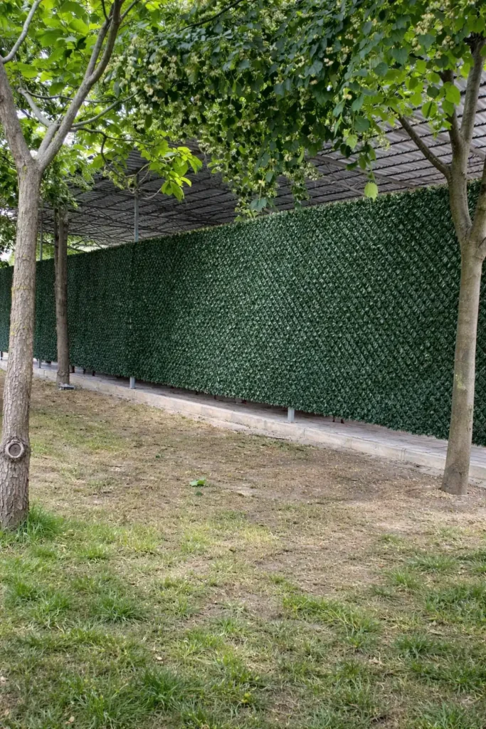 zelenyi-parkan-shtuchna-trava-ohorozha-27m-2